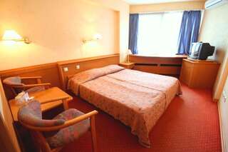 Отель Отель Адрия Киев Двухместный номер эконом-класса с 2 отдельными кроватями-1