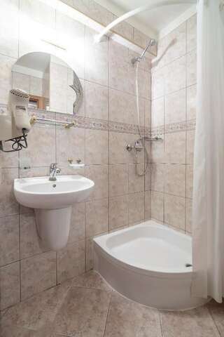 Отель Отель Адрия Киев Стандартный одноместный номер-13